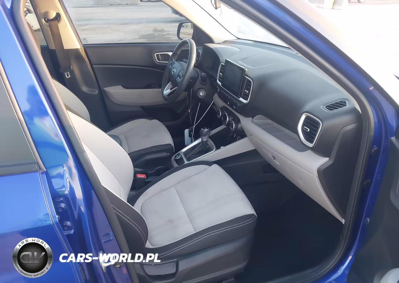 2023 Hyundai Venue Sel VIN:KMHRC8A31PU258922 - 5