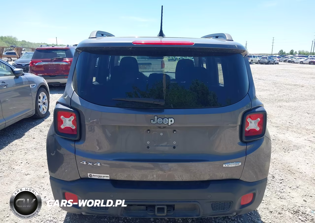 2017 Jeep Renegade Latitude 4X4 VIN:ZACCJBBB6HPE56448 - 16