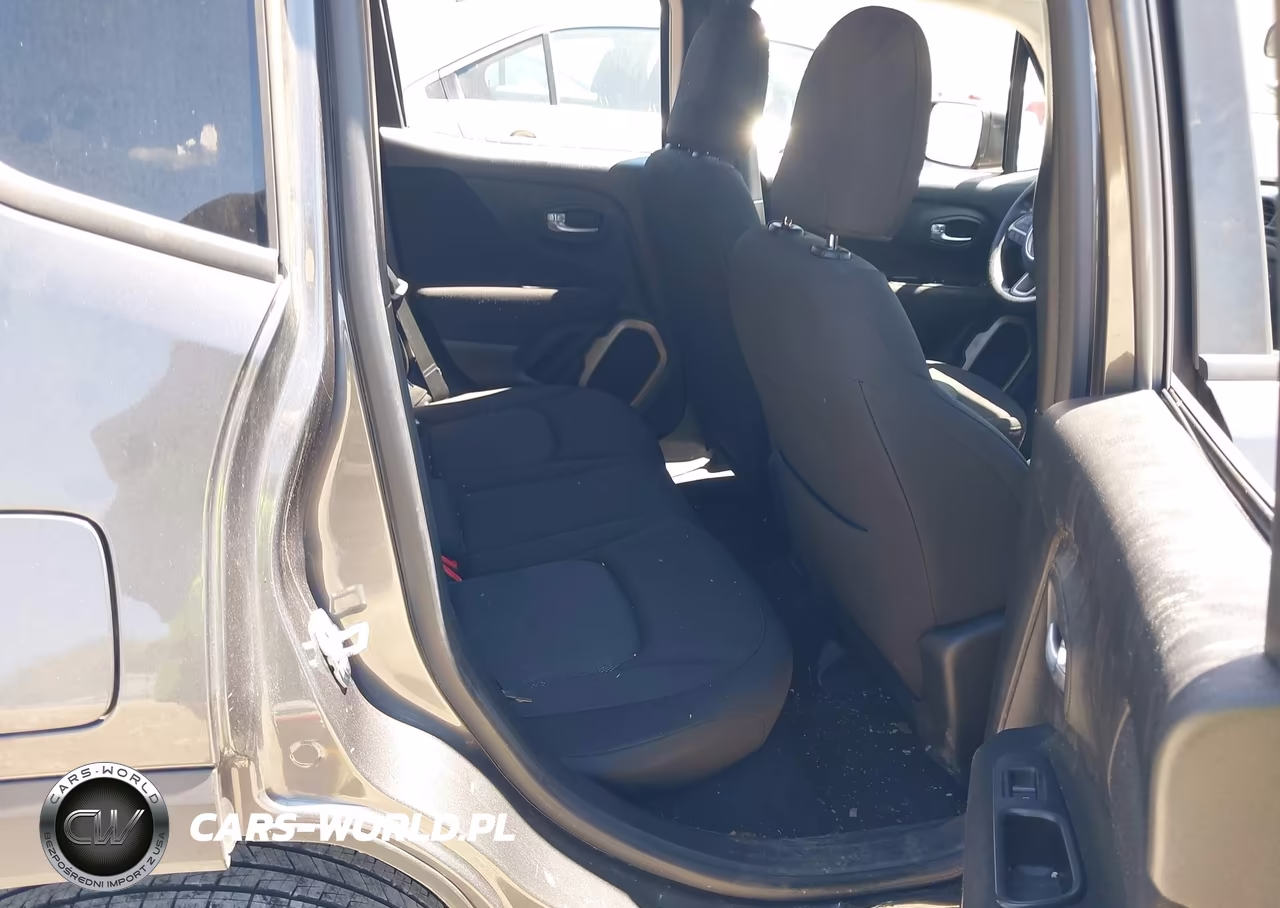 2017 Jeep Renegade Latitude 4X4 VIN:ZACCJBBB6HPE56448 - 8