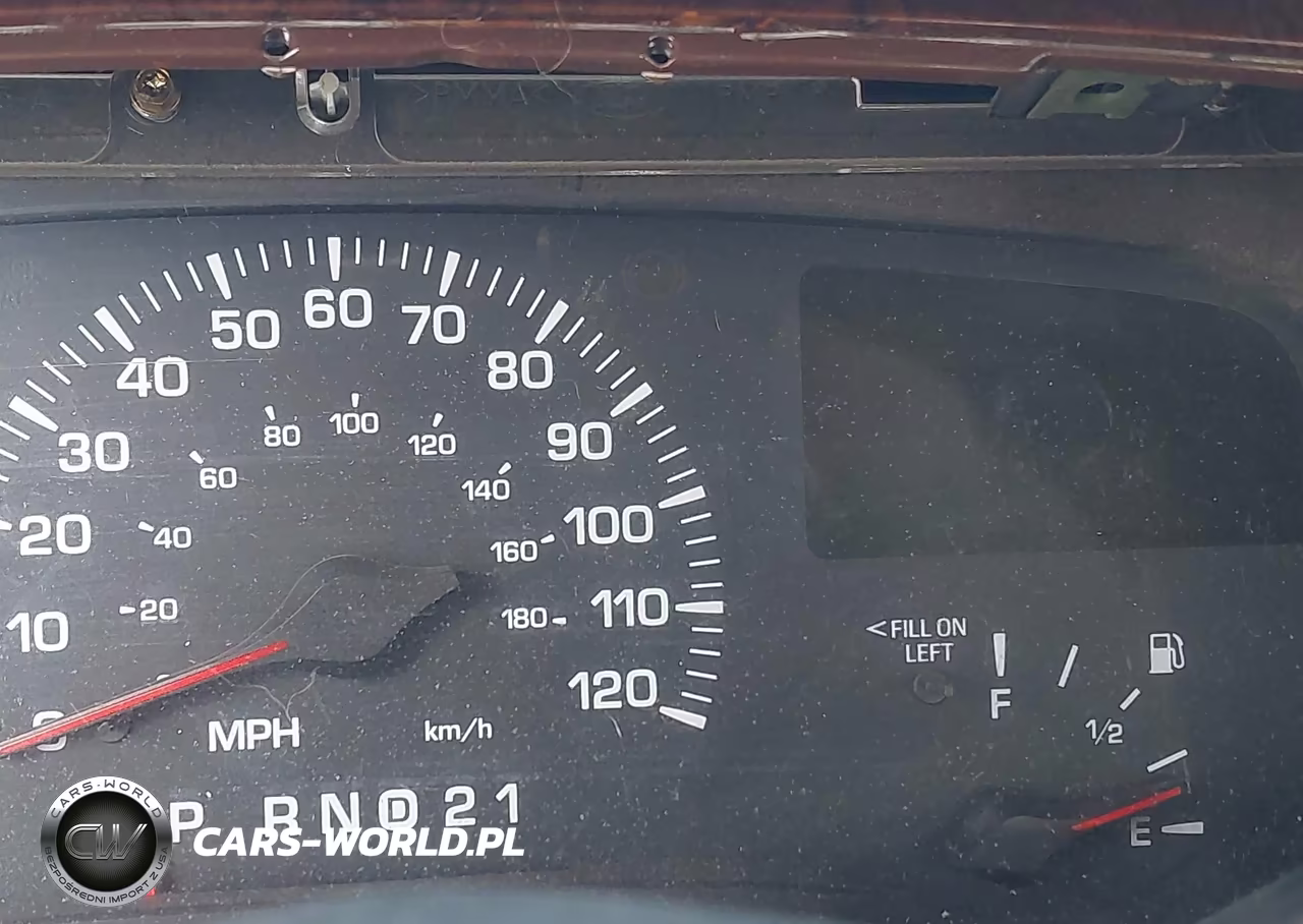 2001 Lincoln Town Car Executive VIN:1LNHM81W01Y672910 - 16