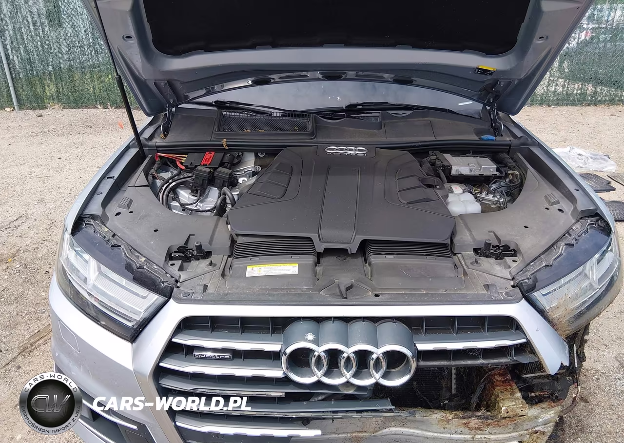 2018 Audi Q7 3.0T Premium VIN:WA1VAAF72JD040730 - 10