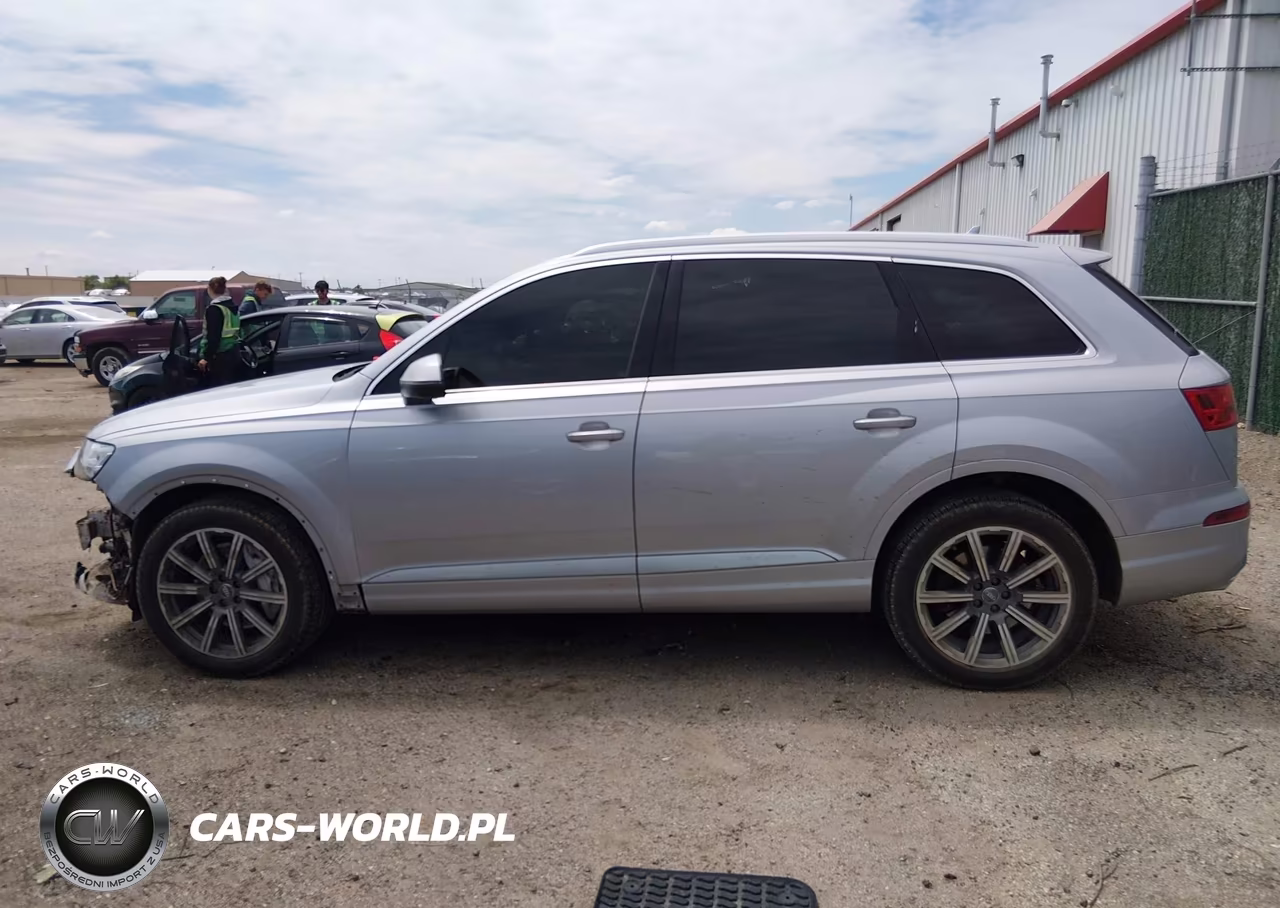 2018 Audi Q7 3.0T Premium VIN:WA1VAAF72JD040730 - 14