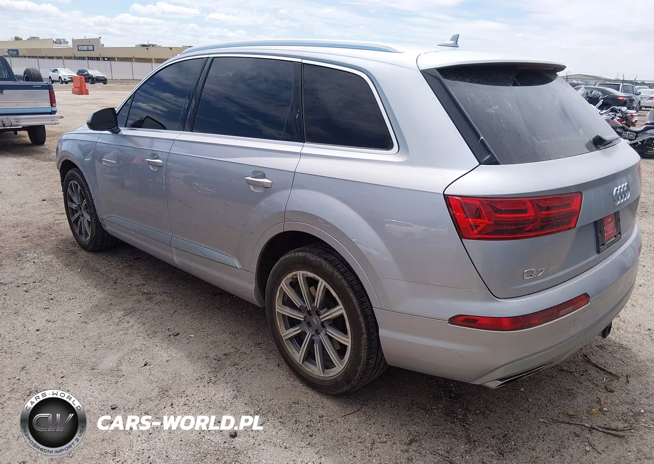 2018 Audi Q7 3.0T Premium VIN:WA1VAAF72JD040730 - 3