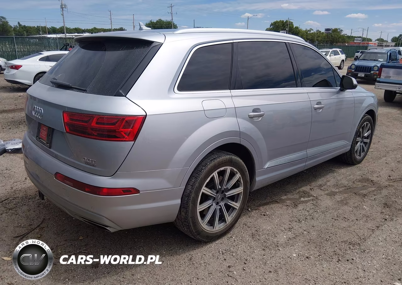 2018 Audi Q7 3.0T Premium VIN:WA1VAAF72JD040730 - 4