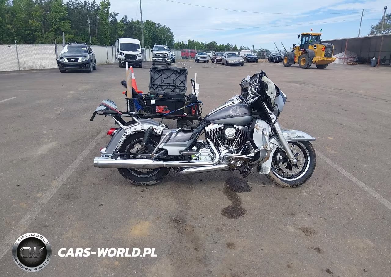 2014 Harley-Davidson Flhtk Electra Glide Ultra Ltd VIN:1HD1KEL1XEB620610 - 11