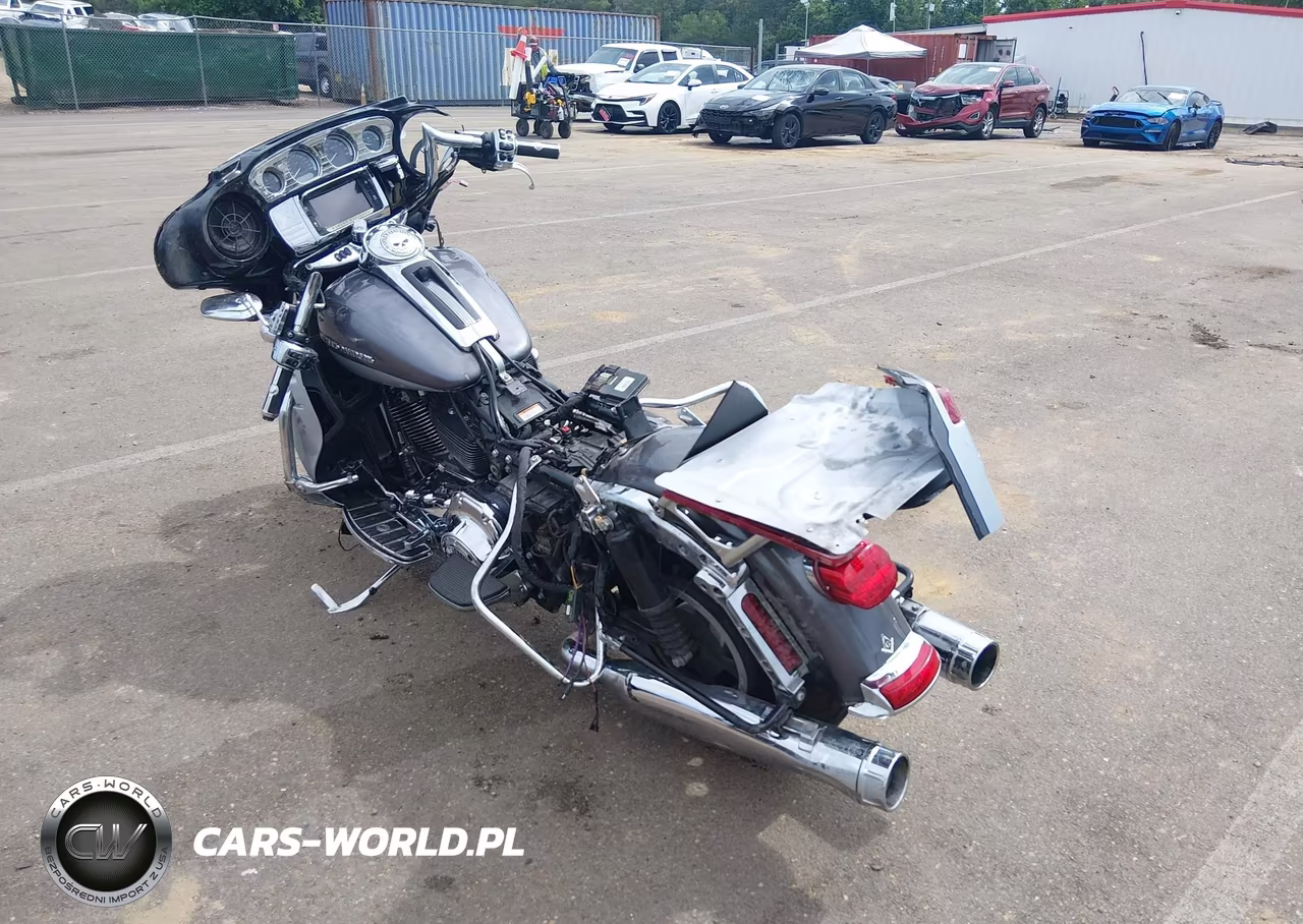 2014 Harley-Davidson Flhtk Electra Glide Ultra Ltd VIN:1HD1KEL1XEB620610 - 3