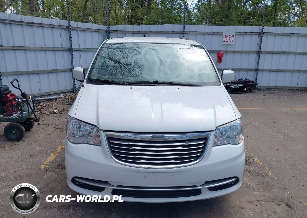 2016 Chrysler Town & Country Touring VIN:2C4RC1BG3GR295965 - 12