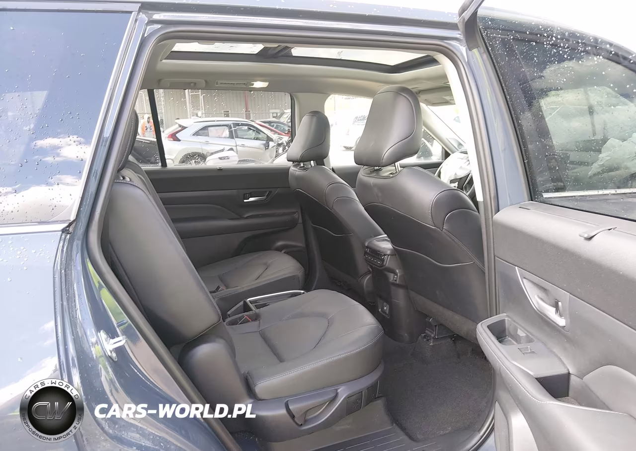 2026 Toyota Grand Highlander Limited VIN:5TDAAAB52TS113790 - 8