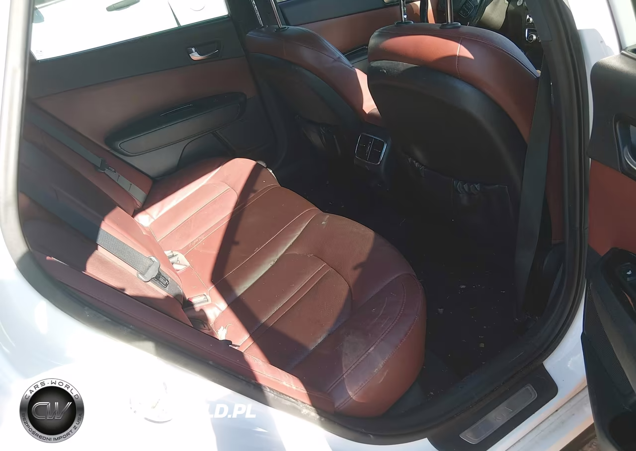 2016 Kia Optima Sx Turbo VIN:5XXGW4L26GG013846 - 8