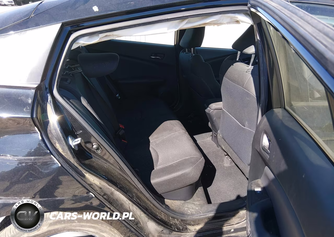 2016 Toyota Prius Two VIN:JTDKBRFU0G3530639 - 8