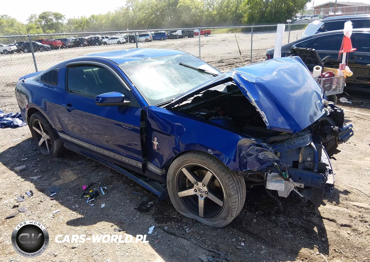 2013 Ford Mustang V6 Premium
