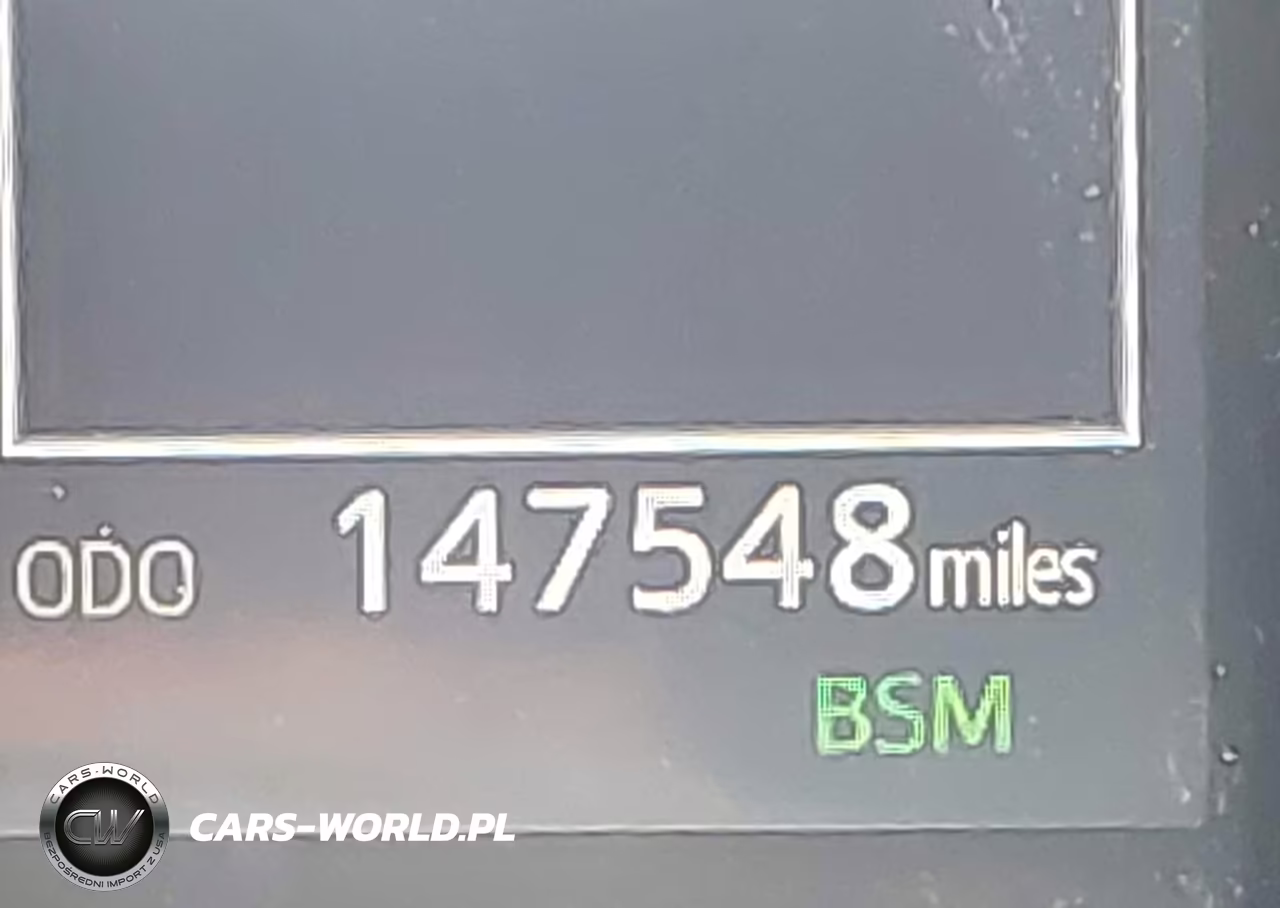 2018 Toyota Camry Le VIN:4T1B11HK3JU632756 - 16