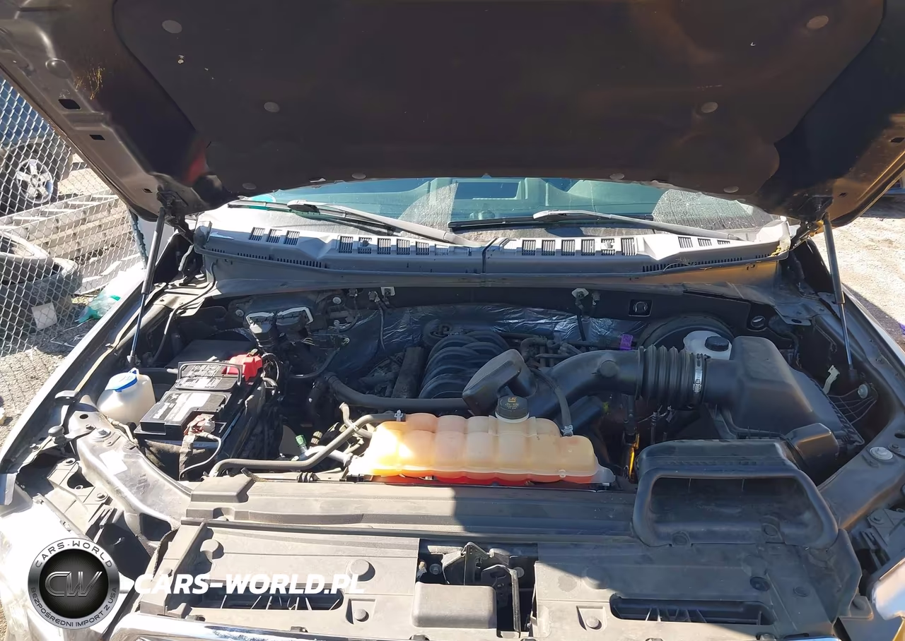 2017 Ford F-150 Xlt VIN:1FTEX1CF2HFA19343 - 10