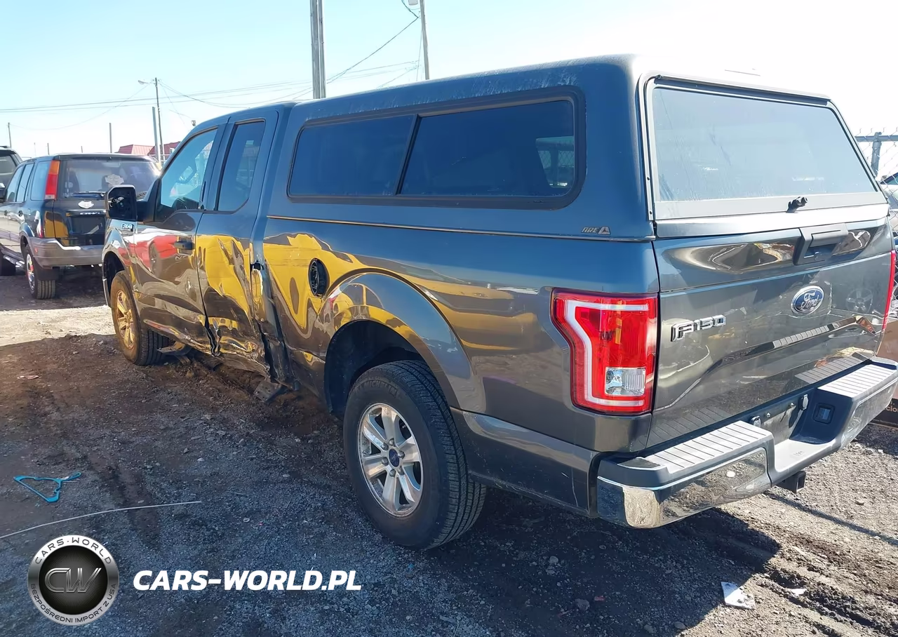 2017 Ford F-150 Xlt VIN:1FTEX1CF2HFA19343 - 3