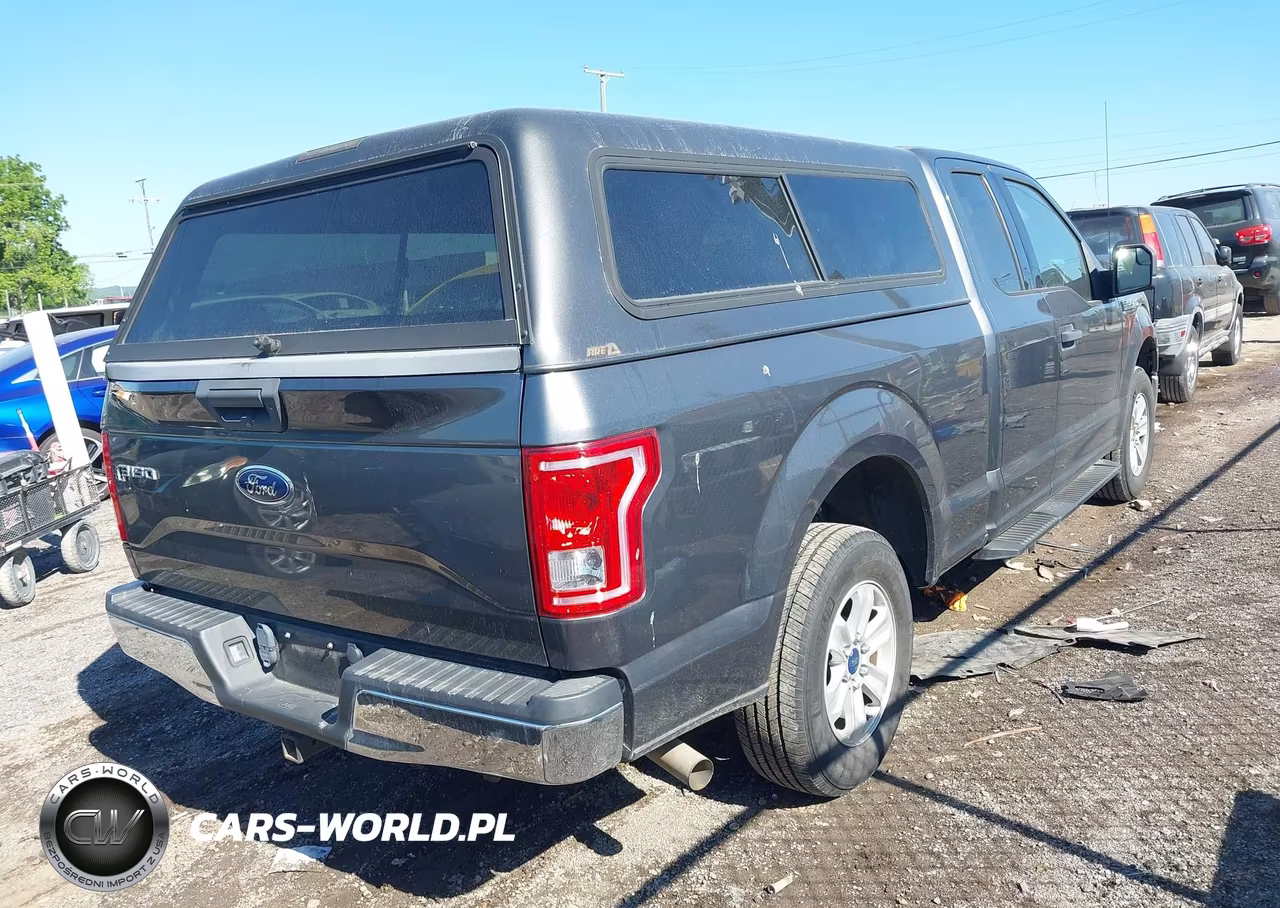 2017 Ford F-150 Xlt VIN:1FTEX1CF2HFA19343 - 4