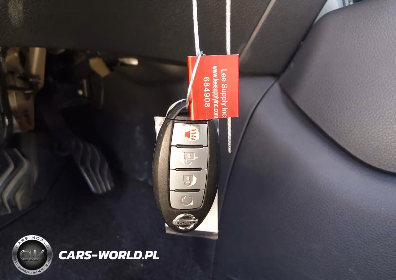 2017 Nissan Rogue Sv VIN:5N1AT2MT4HC823080 - 11