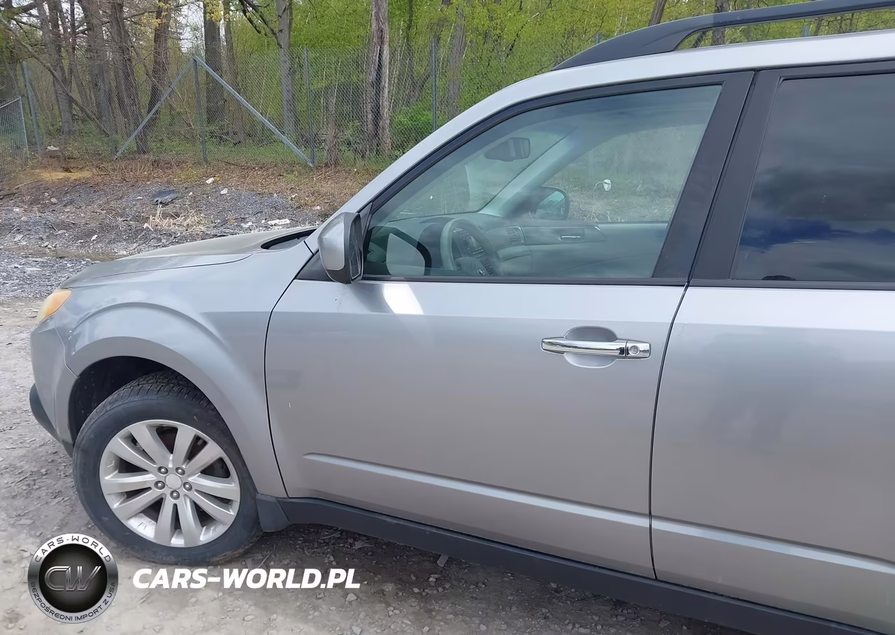 2011 Subaru Forester 2.5X Premium VIN:JF2SHACC0BH723088 - 6