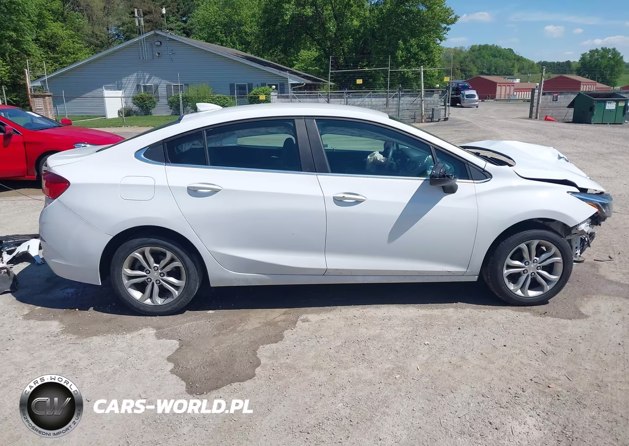 2019 Chevrolet Cruze Lt VIN:1G1BE5SMXK7134704 - 14
