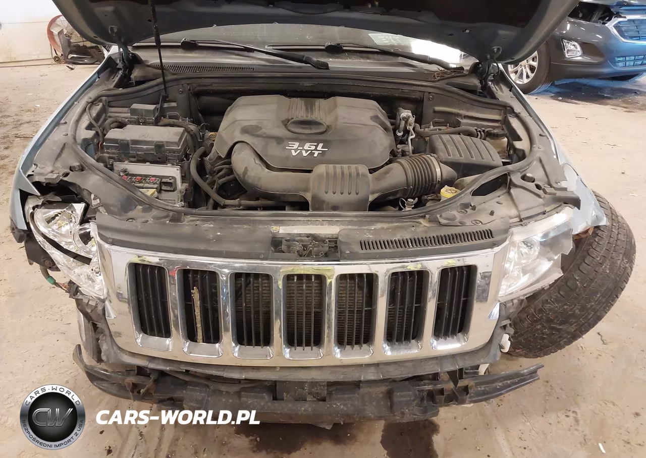 2013 Jeep Grand Cherokee Laredo VIN:1C4RJFAG8DC610378 - 10