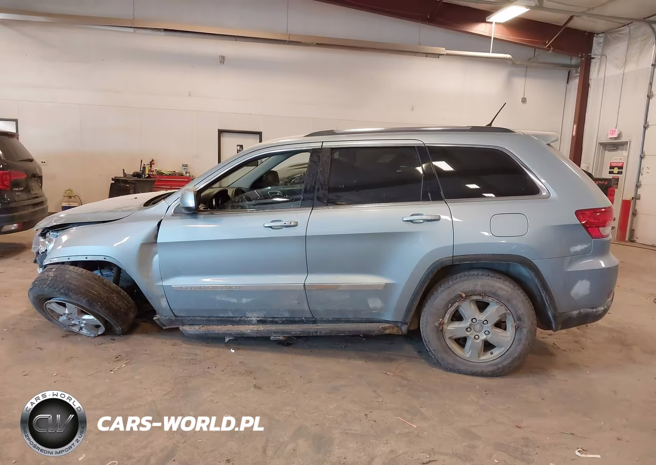 2013 Jeep Grand Cherokee Laredo VIN:1C4RJFAG8DC610378 - 14