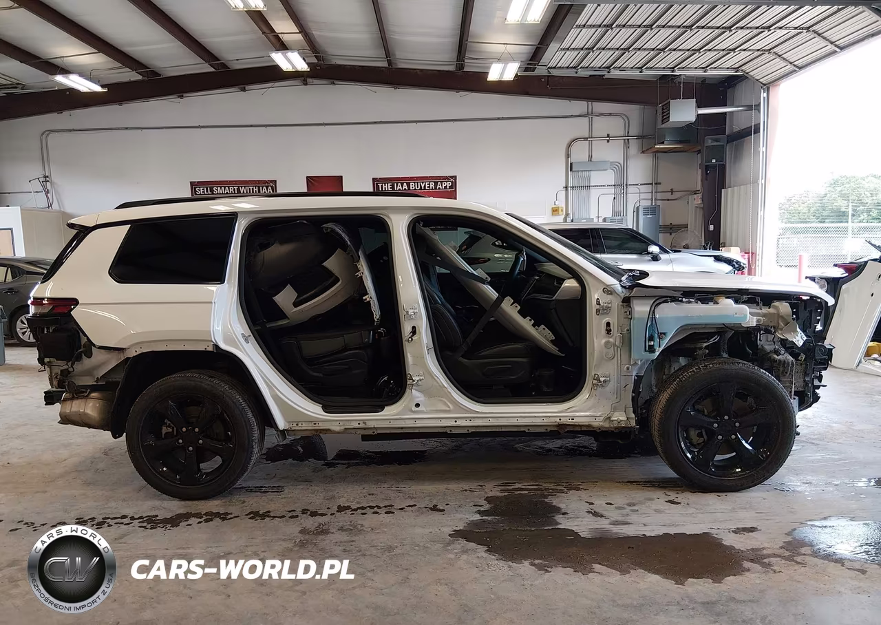 2023 Jeep Grand Cherokee L Altitude 4X2 VIN:1C4RJJAG8P8790567 - 14