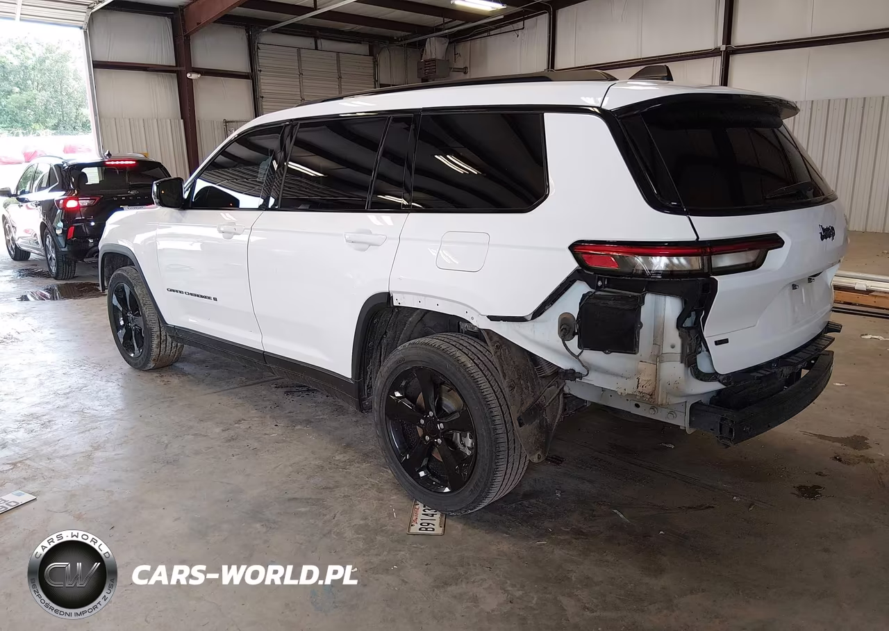 2023 Jeep Grand Cherokee L Altitude 4X2 VIN:1C4RJJAG8P8790567 - 3