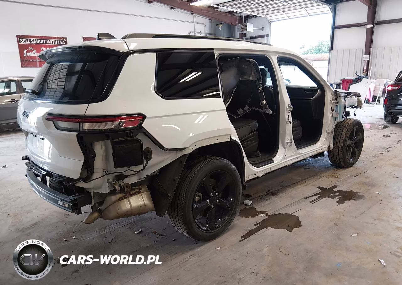 2023 Jeep Grand Cherokee L Altitude 4X2 VIN:1C4RJJAG8P8790567 - 4