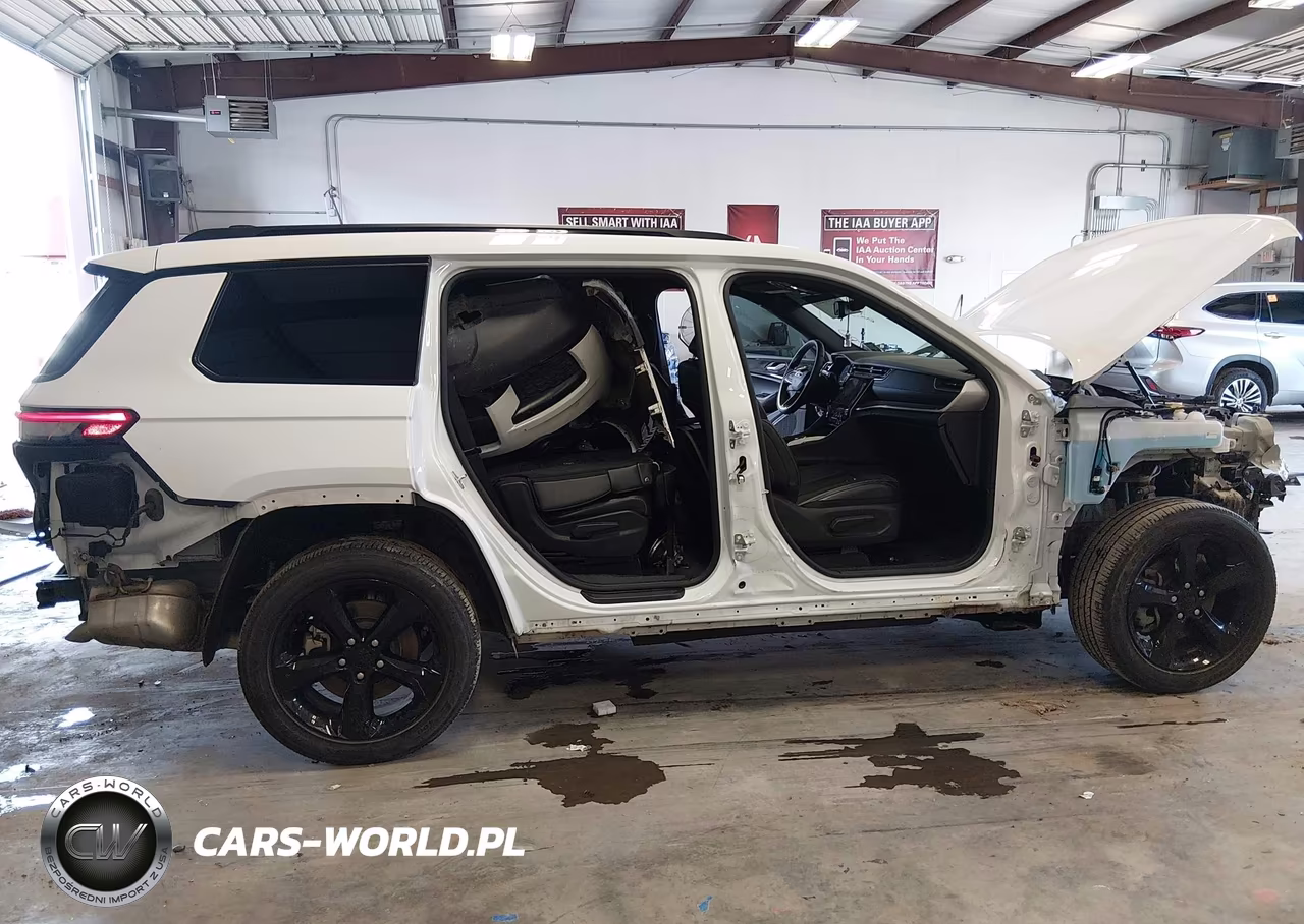 2023 Jeep Grand Cherokee L Altitude 4X2 VIN:1C4RJJAG8P8790567 - 6