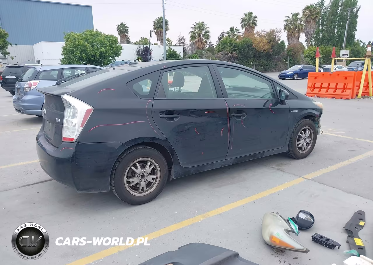 2010 Toyota Prius Iii VIN:JTDKN3DU5A5003201 - 4