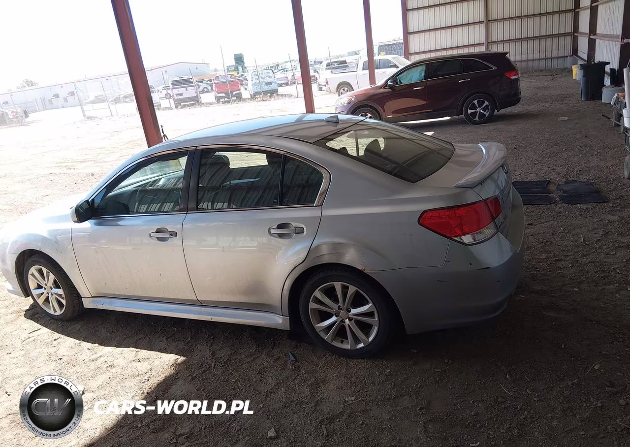 2014 Subaru Legacy 2.5I Premium VIN:4S3BMCC61E3002473 - 14
