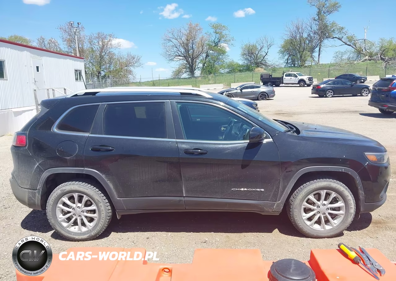 2019 Jeep Cherokee North VIN:1C4PJMCB4KD406794 - 13