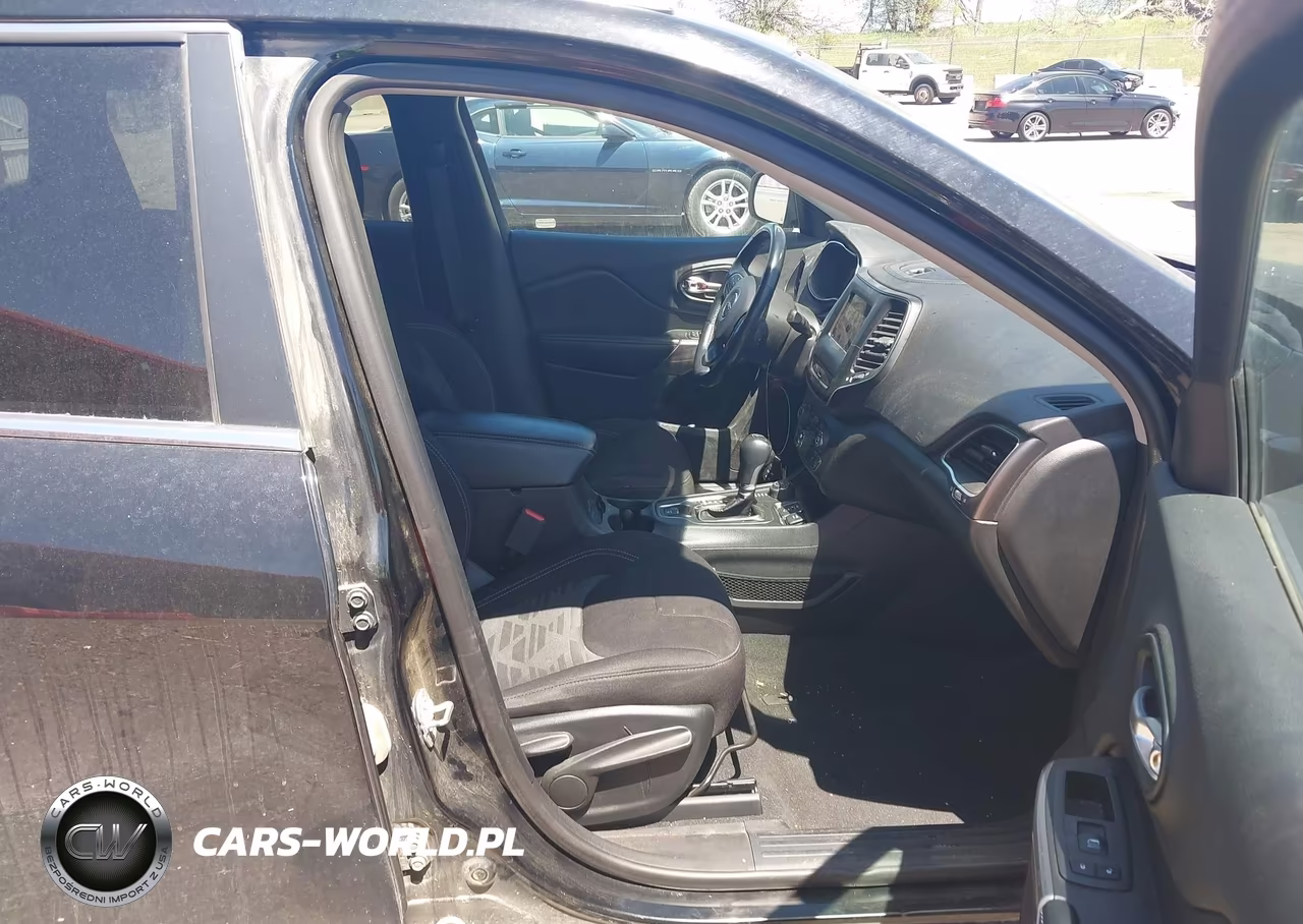 2019 Jeep Cherokee North VIN:1C4PJMCB4KD406794 - 5