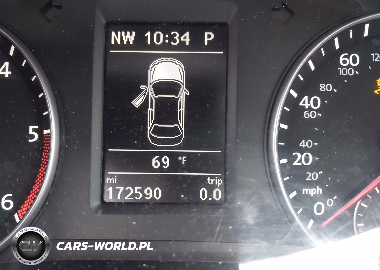 2015 Volkswagen Passat 2.0L Tdi Sel Premium VIN:1VWCV7A32FC014955 - 12