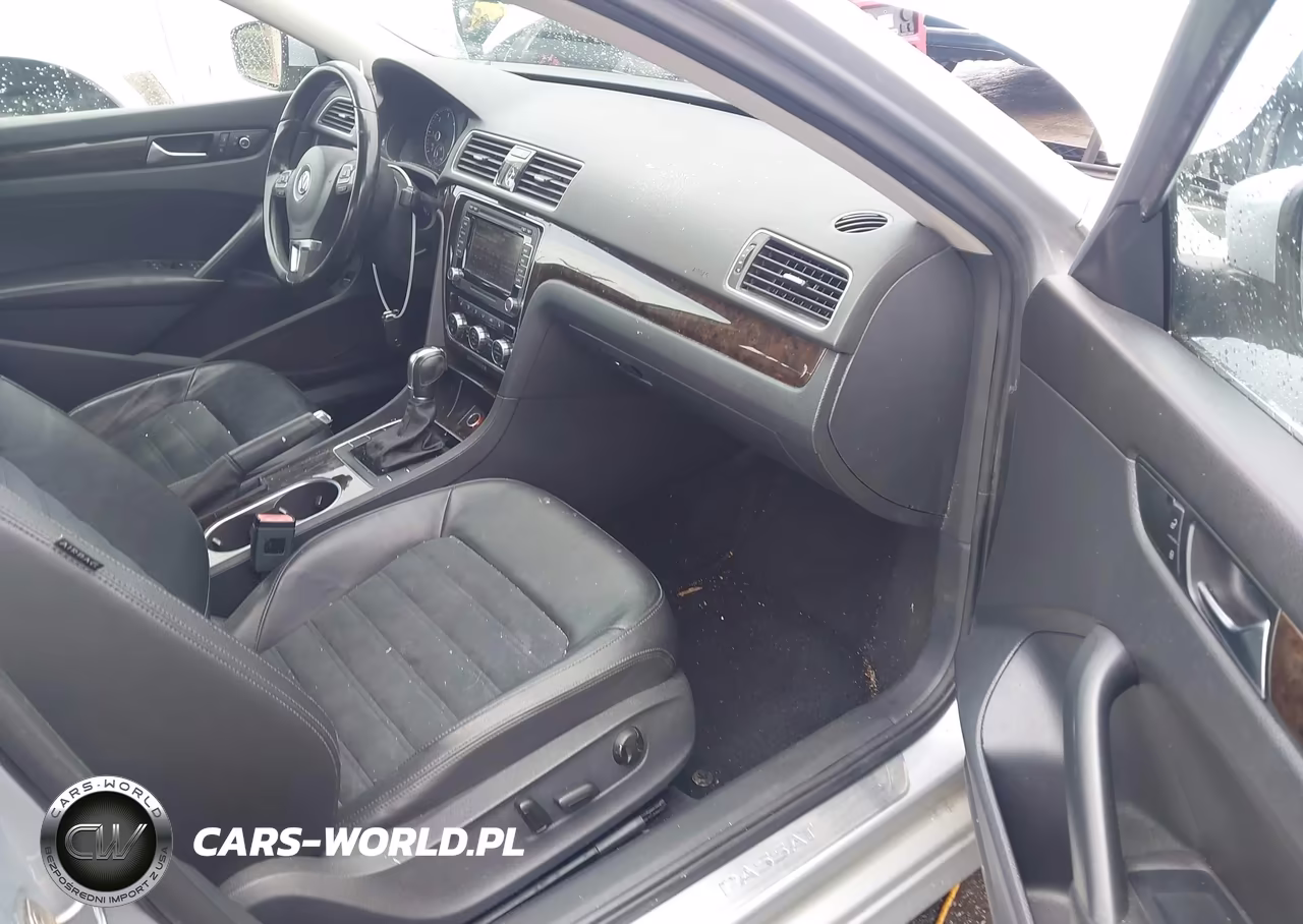 2015 Volkswagen Passat 2.0L Tdi Sel Premium VIN:1VWCV7A32FC014955 - 5