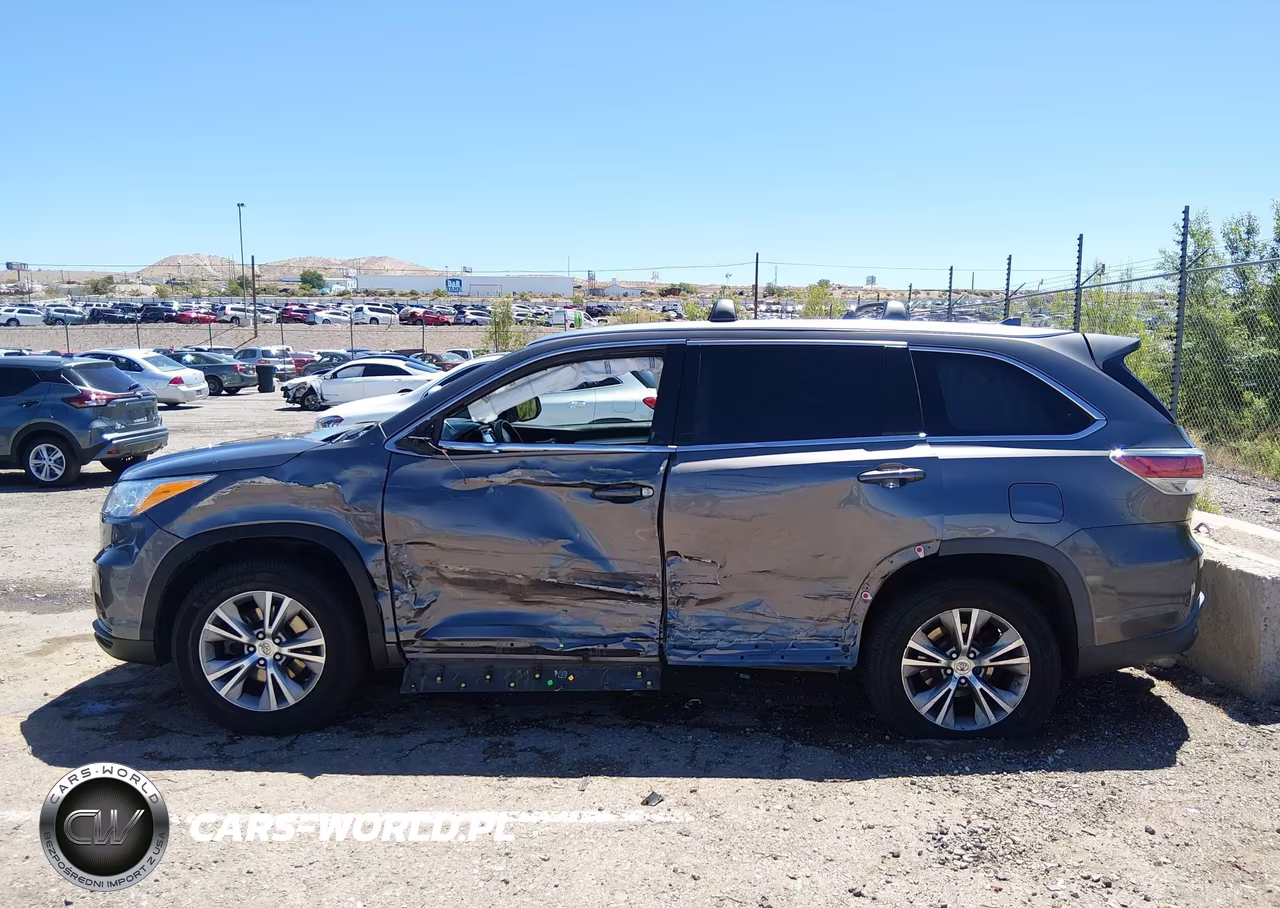 2015 Toyota Highlander Xle V6 VIN:5TDKKRFH5FS063699 - 15