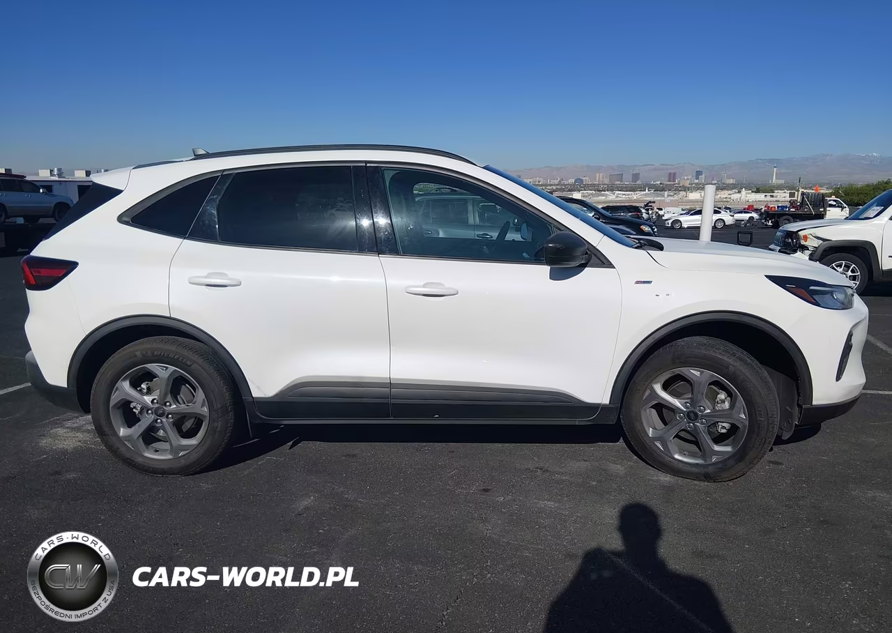 2025 Ford Escape St-Line VIN:1FMCU0MZ1SUB49924 - 13