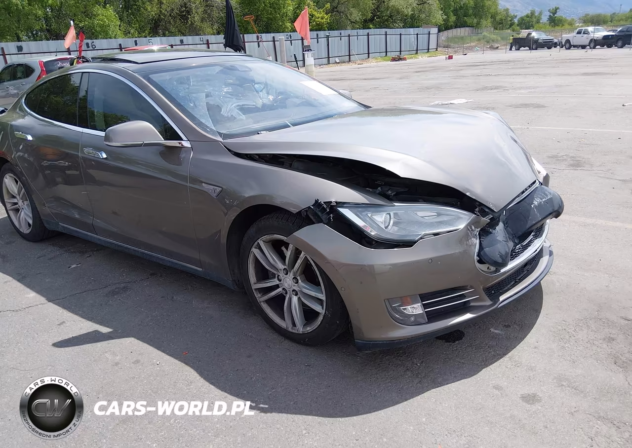 2015 Tesla Model S
