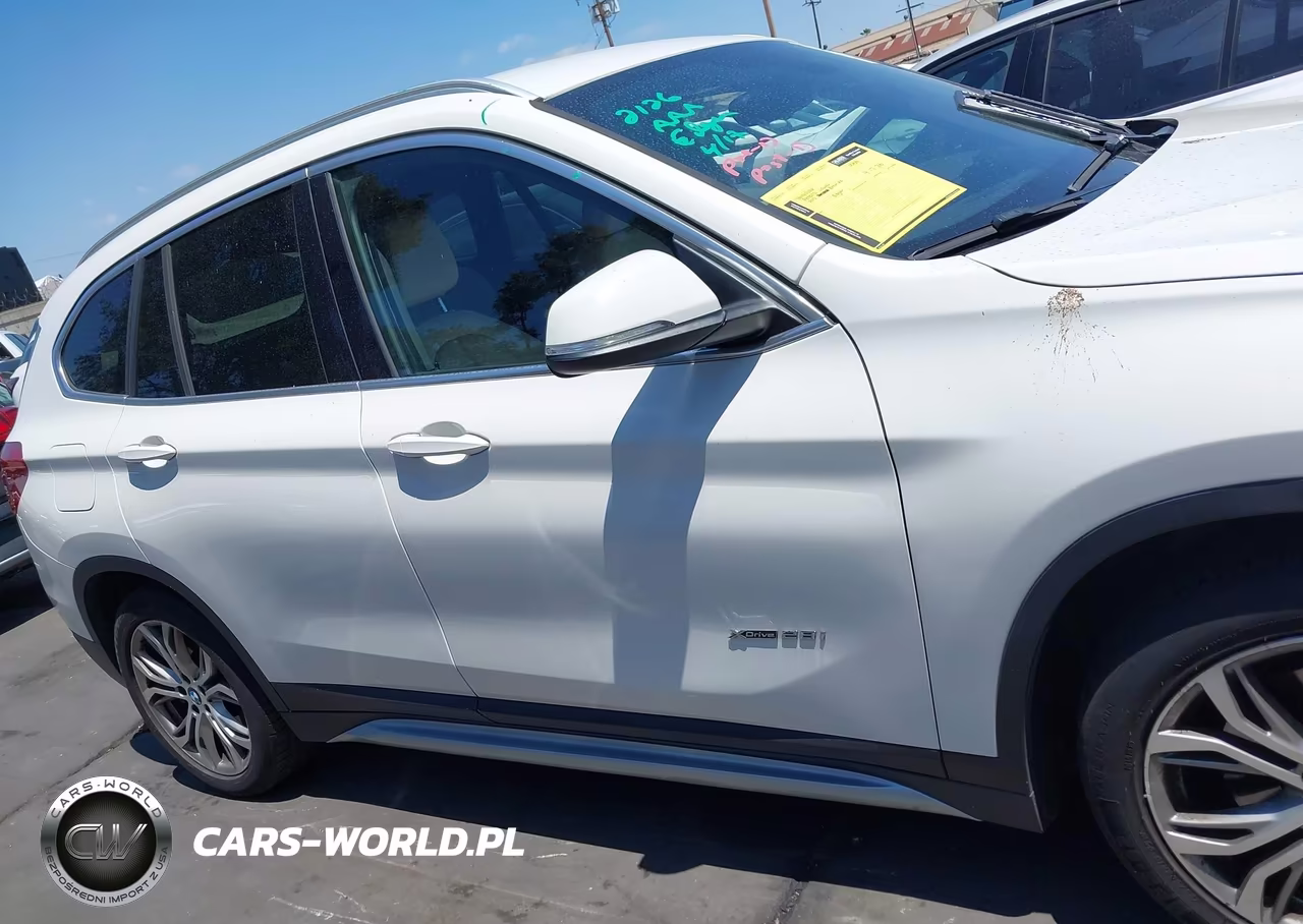 2017 BMW X1 xDrive28I VIN:WBXHT3C31H5F76847 - 13