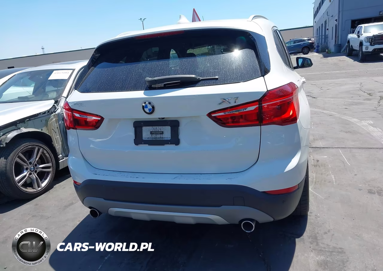 2017 BMW X1 xDrive28I VIN:WBXHT3C31H5F76847 - 16