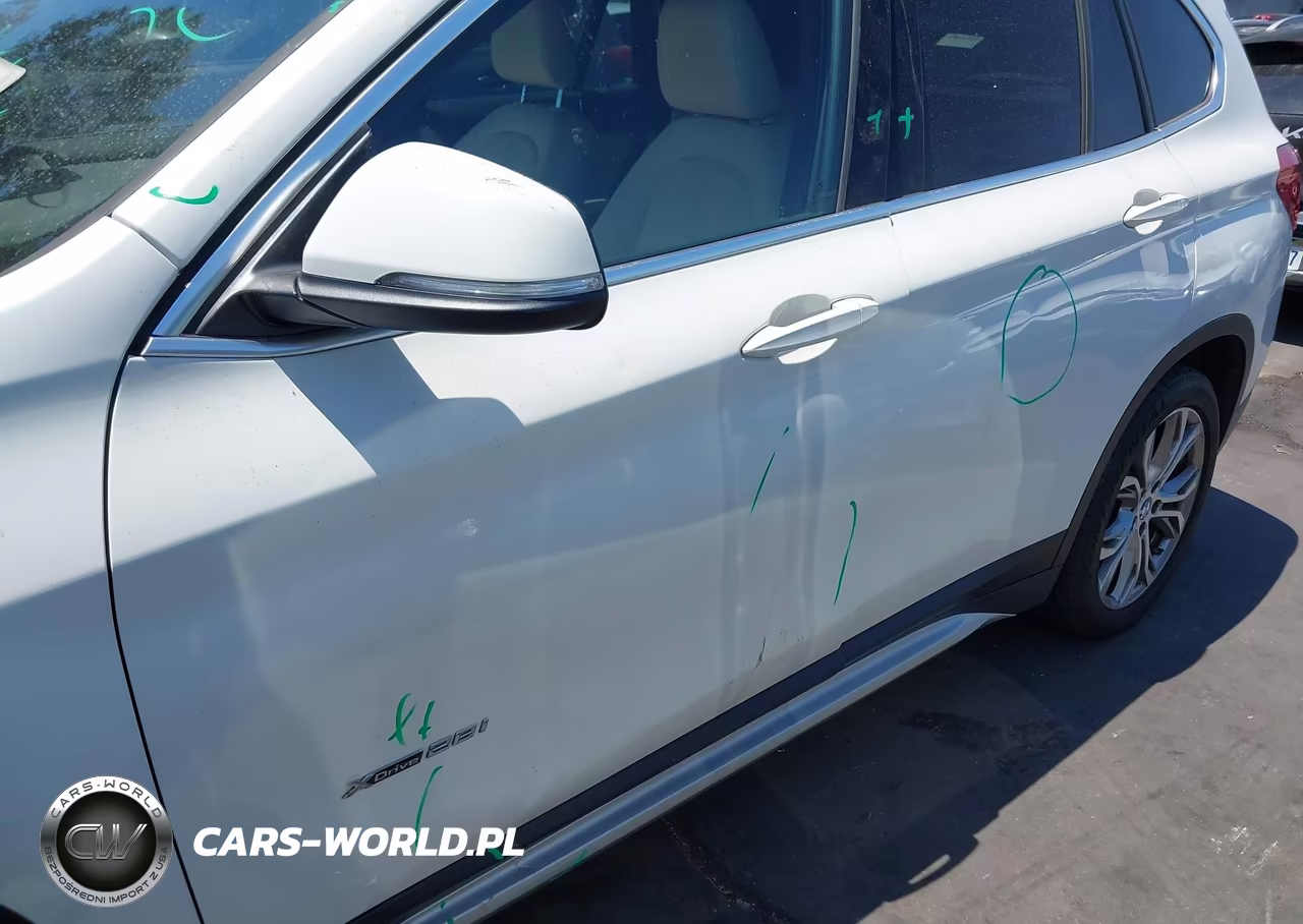 2017 BMW X1 xDrive28I VIN:WBXHT3C31H5F76847 - 6