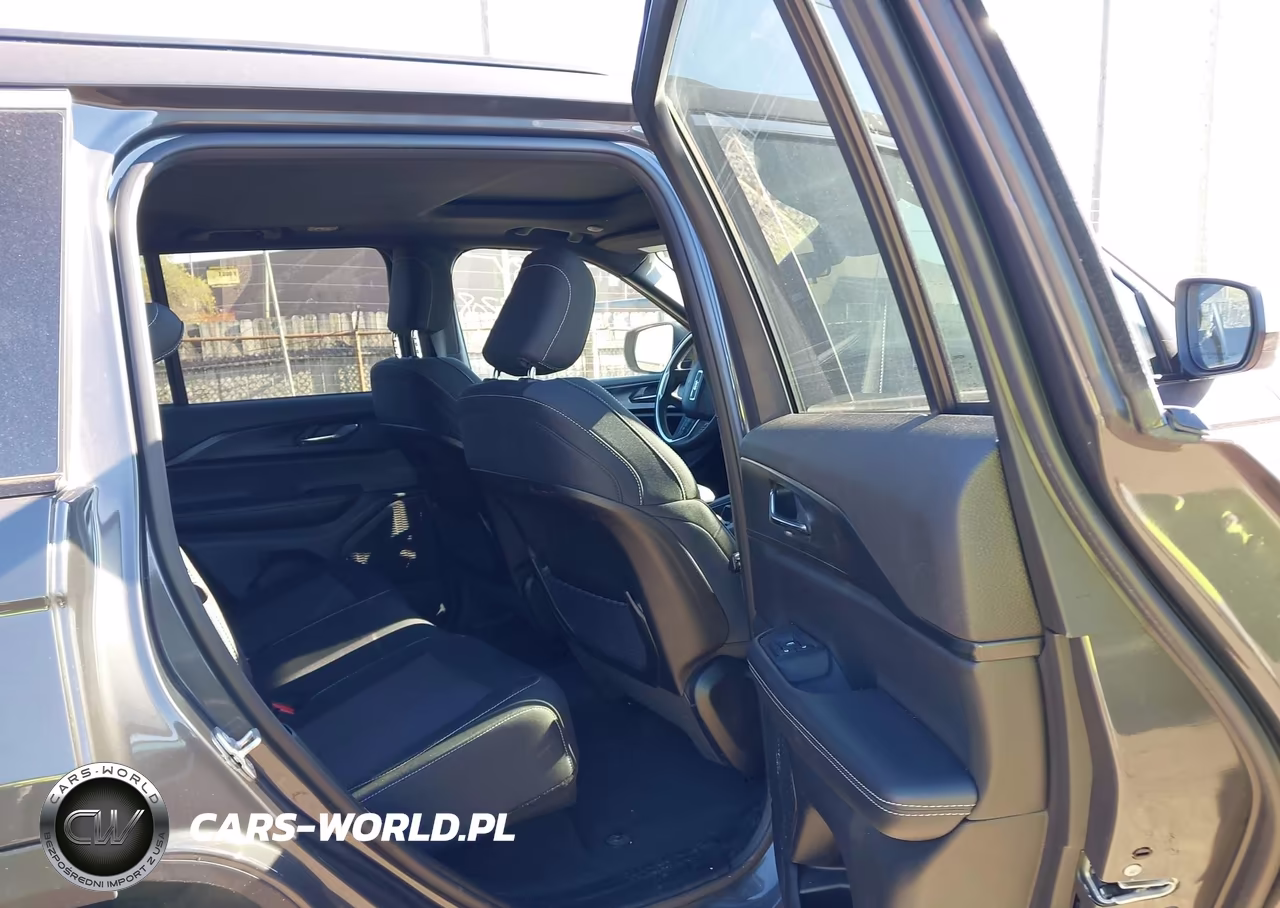 2025 Jeep Grand Cherokee Laredo X 4X4 VIN:1C4RJHAG3SC343708 - 8