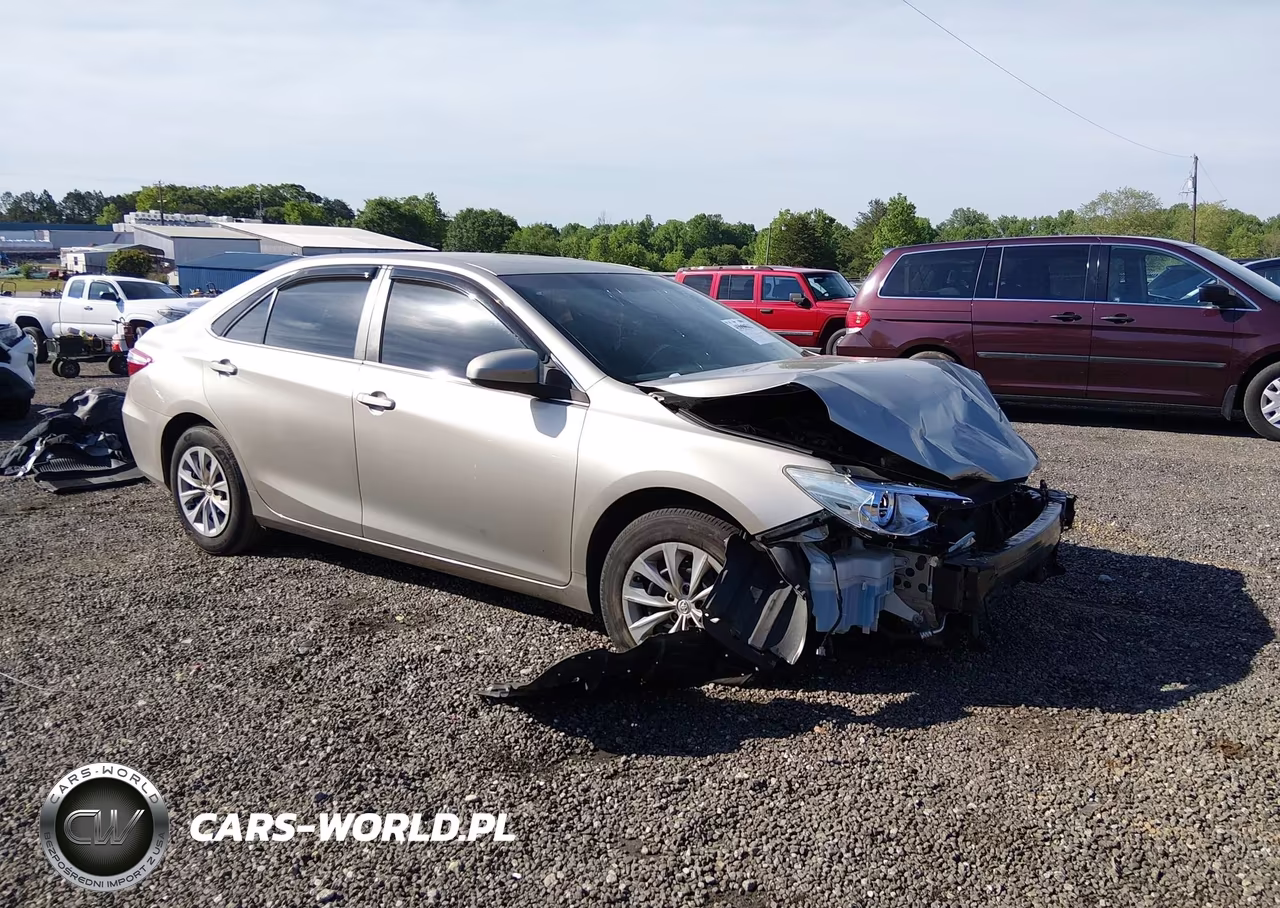 2017 Toyota Camry Le – zdjęcie 1 z 16