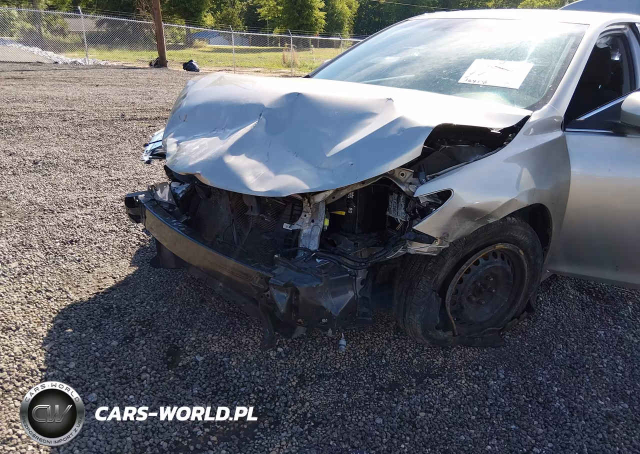 2017 Toyota Camry Le VIN:4T1BF1FK5HU290645 - 6