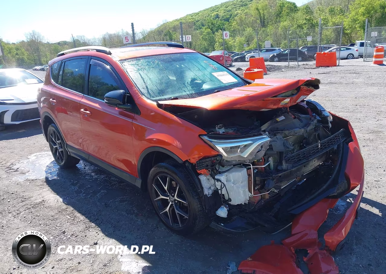 2016 Toyota Rav4 Se – zdjęcie 1 z 18