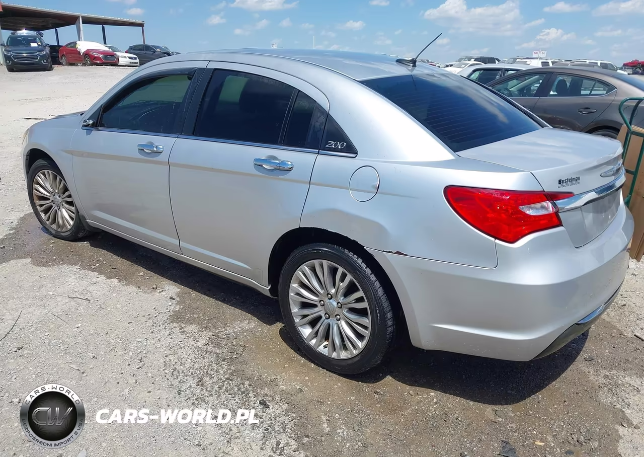 2012 Chrysler 200 Limited VIN:1C3CCBCB0CN121670 - 3