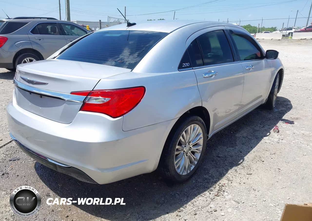 2012 Chrysler 200 Limited VIN:1C3CCBCB0CN121670 - 4