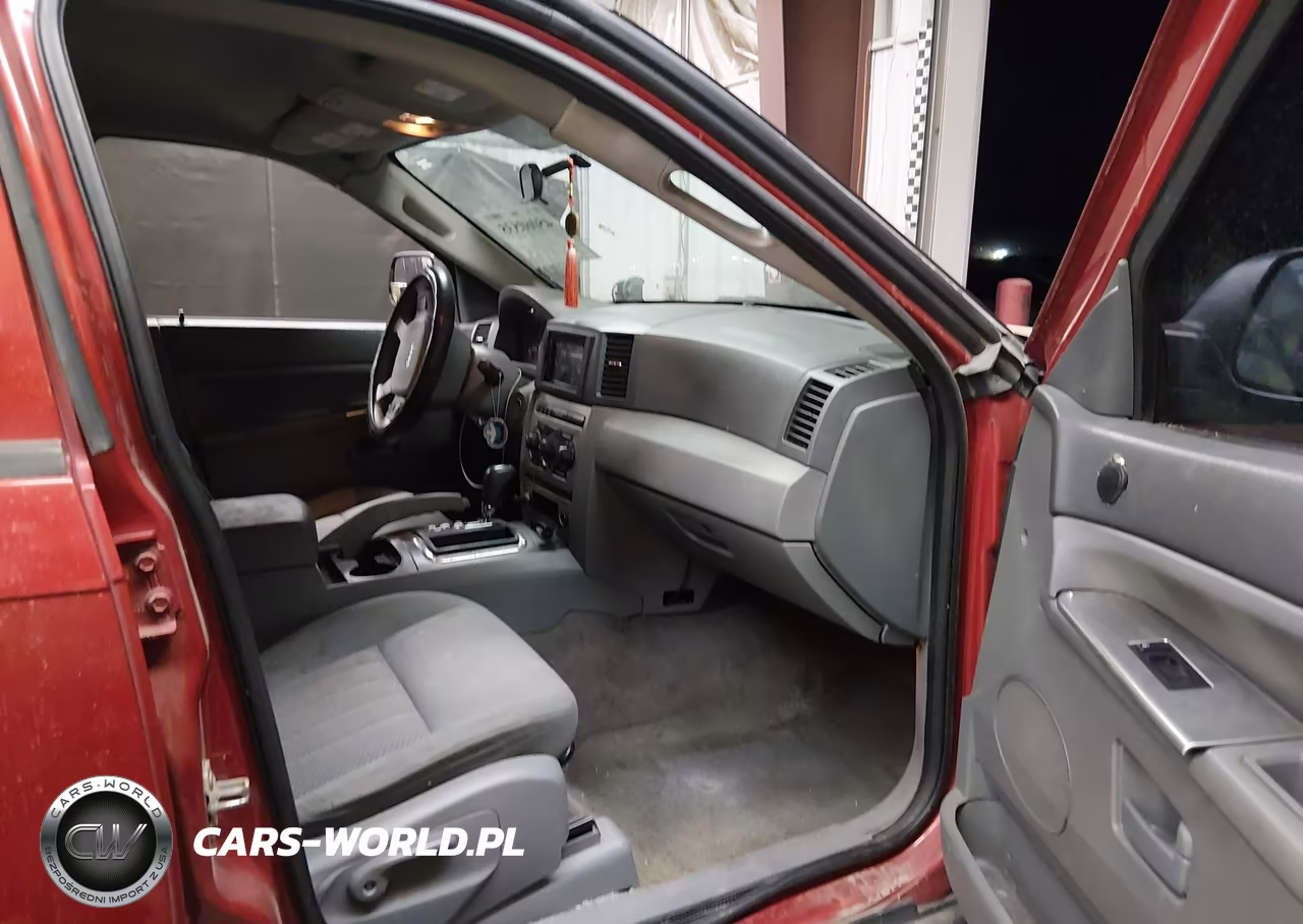 2005 Jeep Grand Cherokee Laredo VIN:1J4GR48K05C542491 - 5