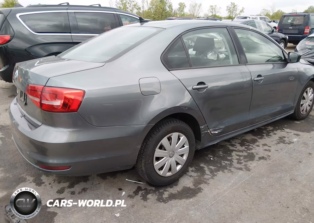 2015 Volkswagen Jetta 2.0L S VIN:3VW2K7AJ4FM311307 - 4