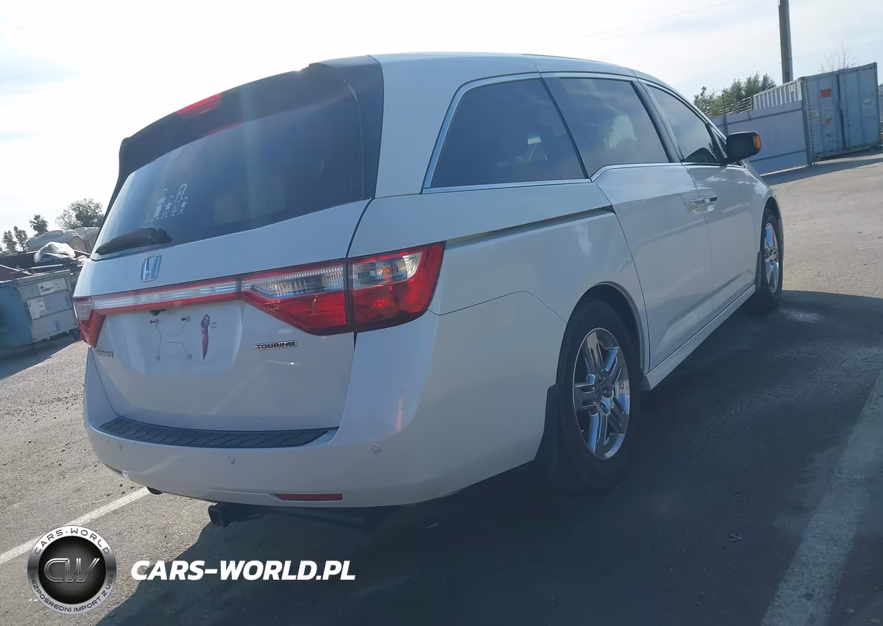 2012 Honda Odyssey Touring-Touring Elite VIN:5FNRL5H91CB010153 - 4