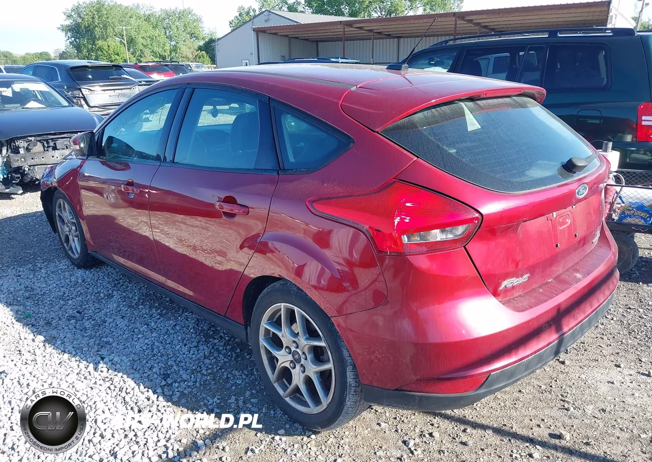 2015 Ford Focus Se VIN:1FADP3K29FL293178 - 3